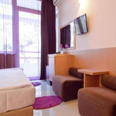 Hotel Sara Neptun Exterior photo